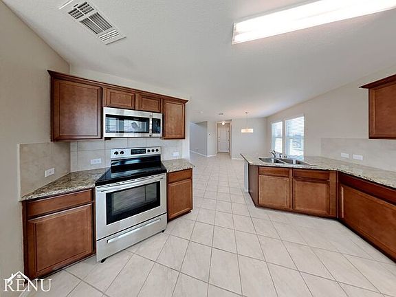 3rd image of 2321 Bonnywood Dr