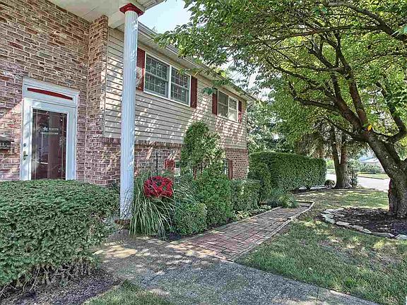 4th image of 701 Hamilton Ave