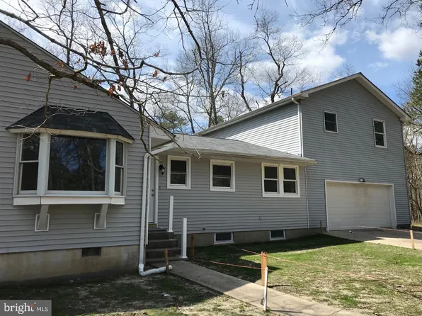 211 5th St, Southampton, NJ 08088