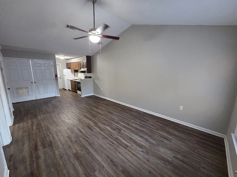 230.5 Lanier Dr #200 — Photo 2
