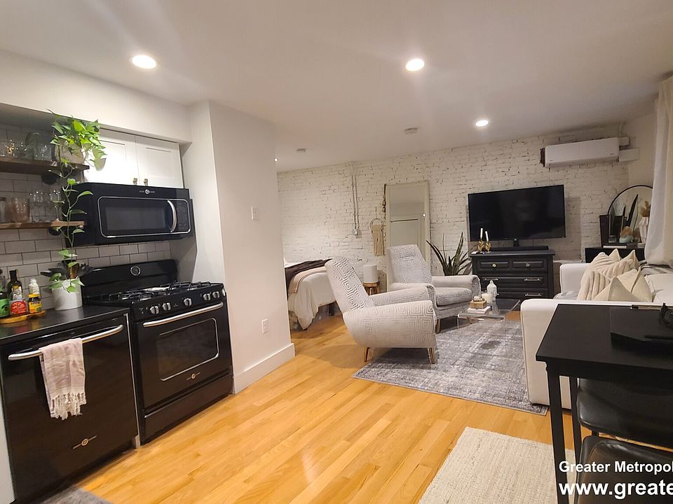 1st image of 280 North St APT 3
