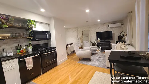 280 North St Photo 1
