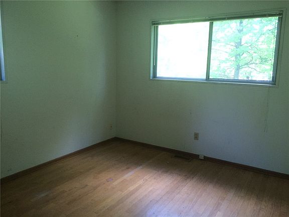 5th image of 7025 Carlsen Ave