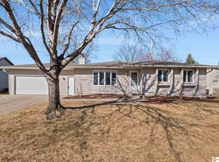 1310 Jones Dr, Fremont, NE 68025