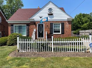 940 Richmond Rd, Lyndhurst, OH 44124