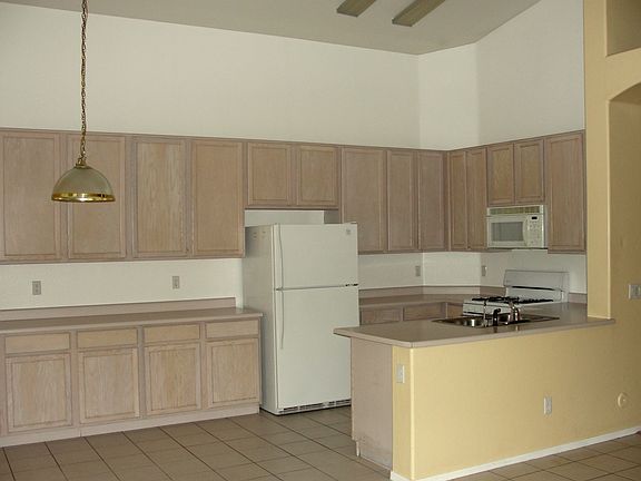 3rd image of 1158 S Karen Ln