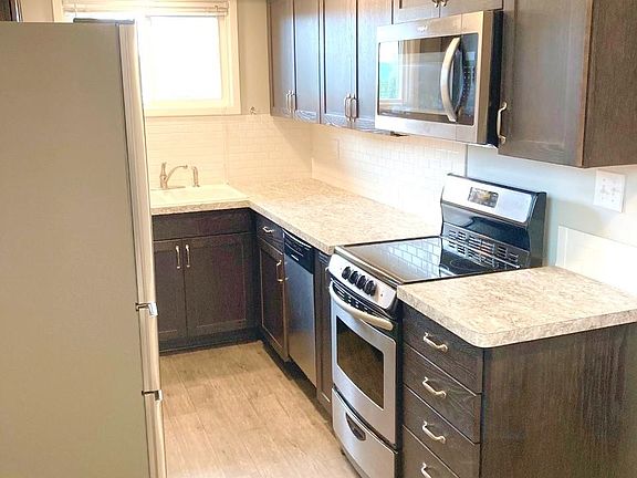 3rd image of 609 E Euclid Ave
