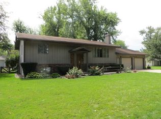 34 10th St, Woodbine, IA 51579