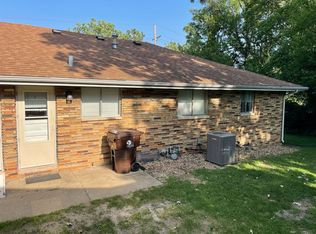 5015 N Knoxville Ave, Peoria, IL