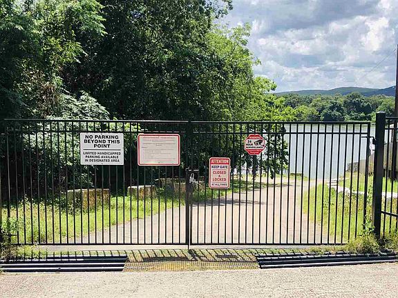 2nd image of 608 County Road 118b