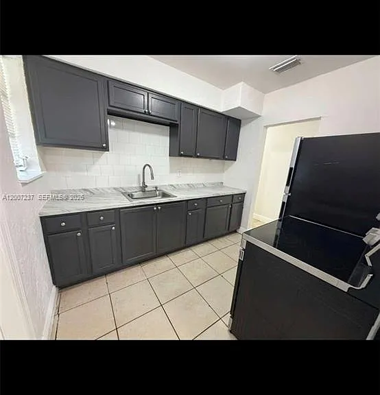14225 Jefferson St — Photo 3