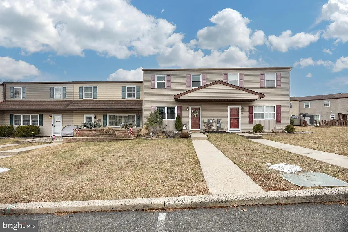 Building Photo - 65 Pennypacker Dr