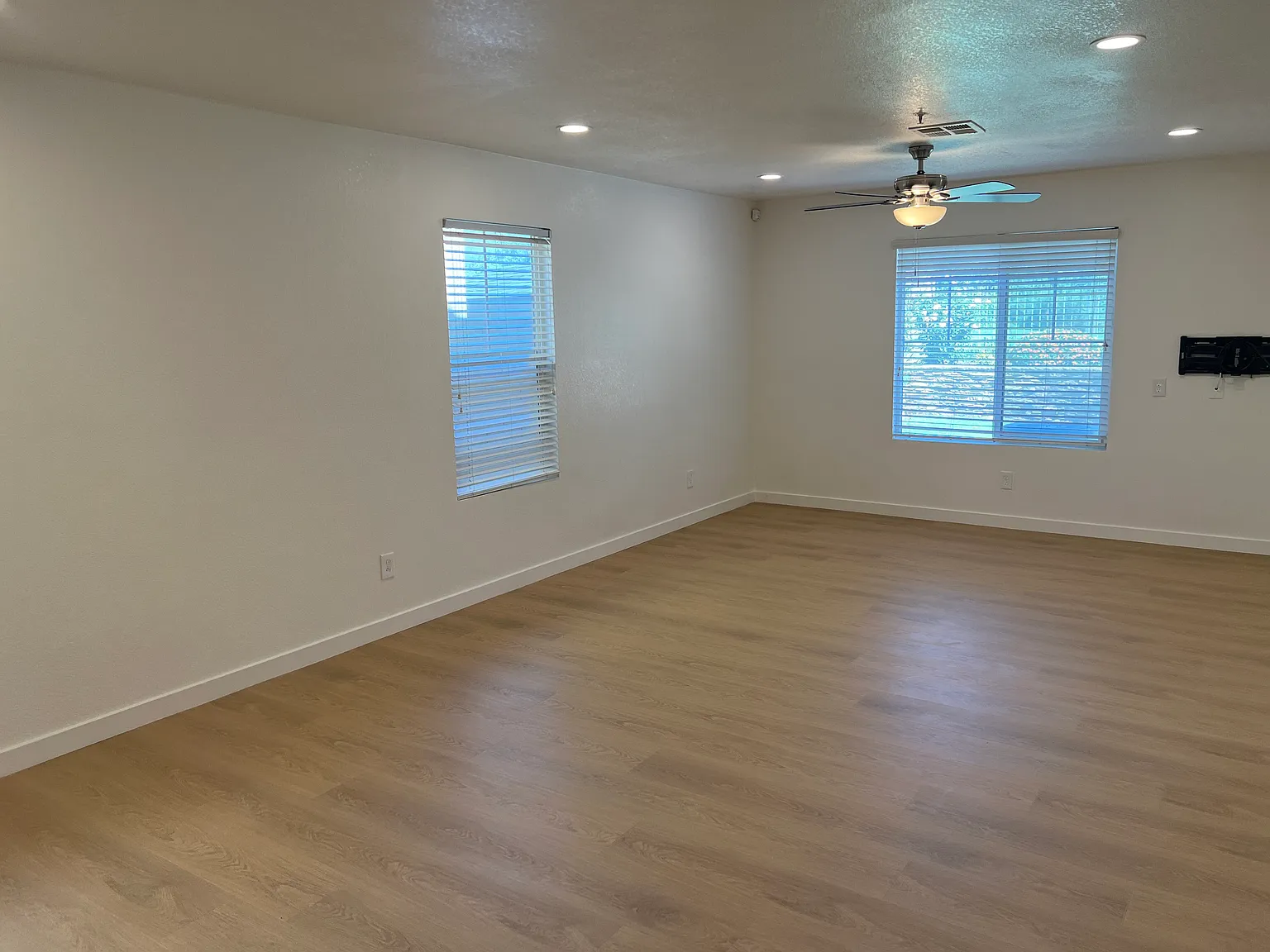 4 bed, 1805 sqft, $3,600 — Photo 4