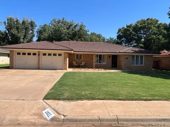 1811 E Hester St, Brownfield, TX 79316
