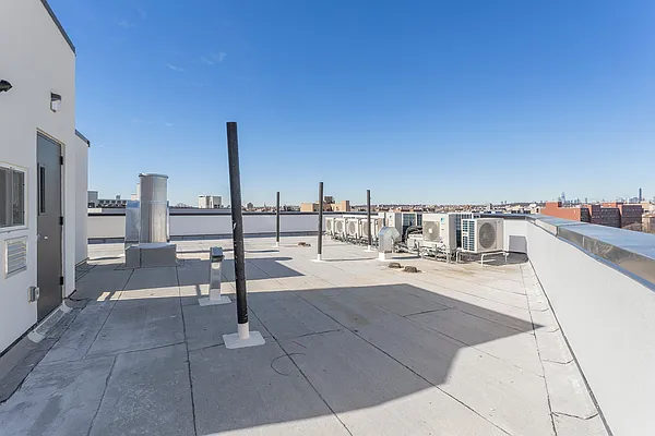 Rented by Reavis | media 8