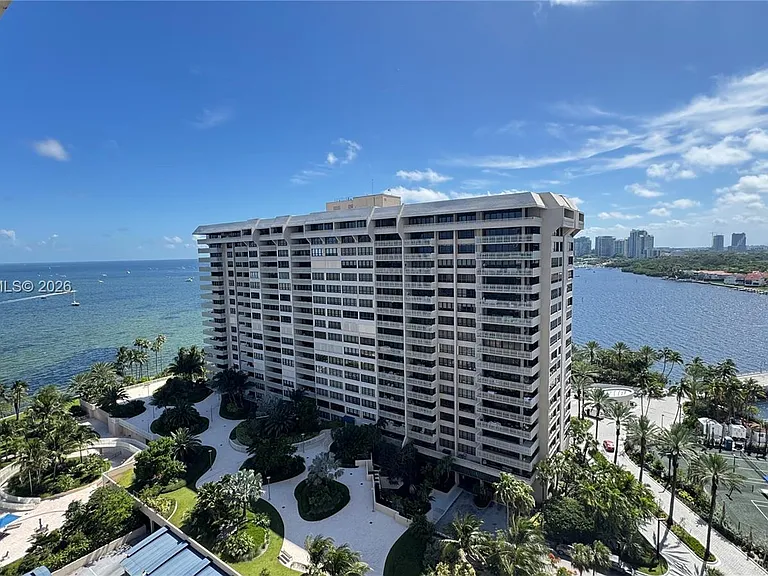 2 Grove Isle Dr #B1706 — Photo 2