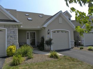 1305 Fieldstone Dr, Mount Joy, PA 17552