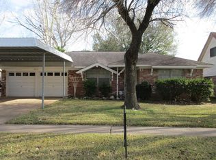 2913 Peach Ln, Pasadena, TX 77502