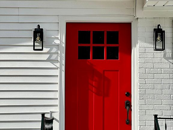 3rd image of 1437 Westwood Dr