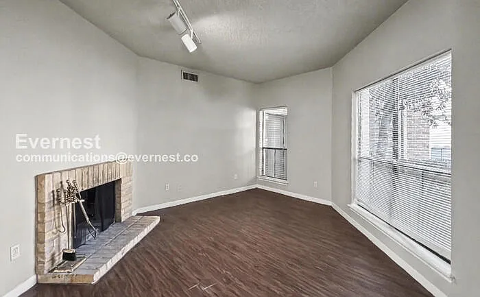 3729 Thistlemont Dr — Photo 7