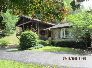 2617 Elkins Branch Rd, Grundy, VA 24614
