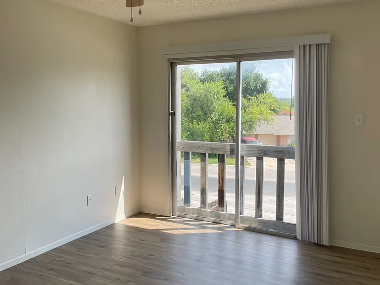 1705 Coronado Hills Dr #C — Photo 8