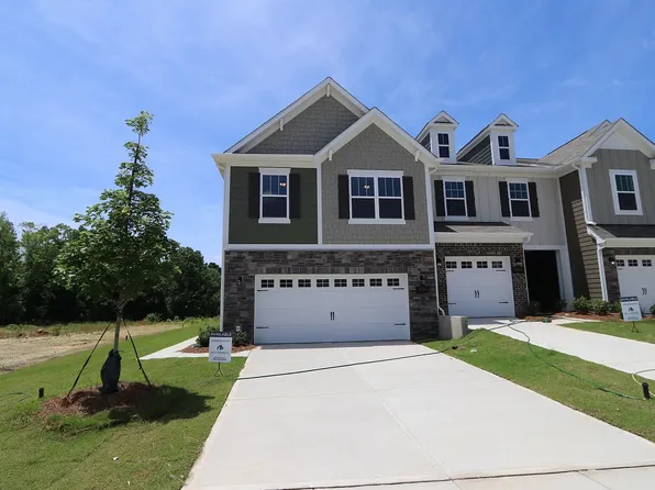 3201 Lilac Grove Dr, Charlotte, NC 28269