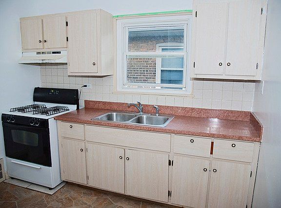 4th image of 1618 N 16th Ave