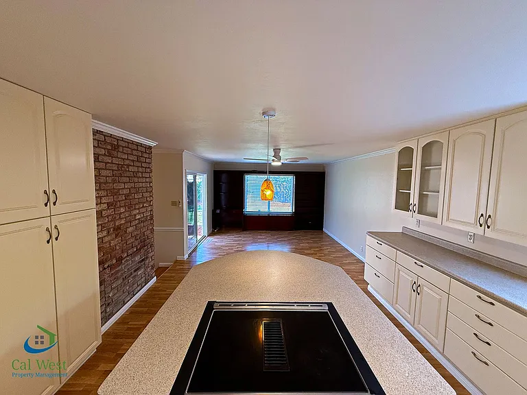 5331 Rimwood Dr — Photo 13