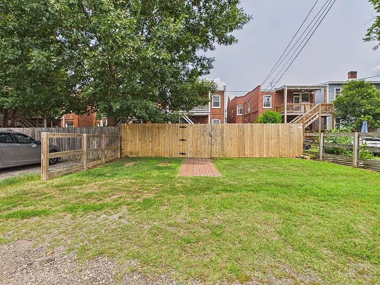 3543 Grove Ave #B — Photo 29