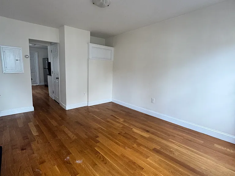 33 Harding St #1 — Photo 2
