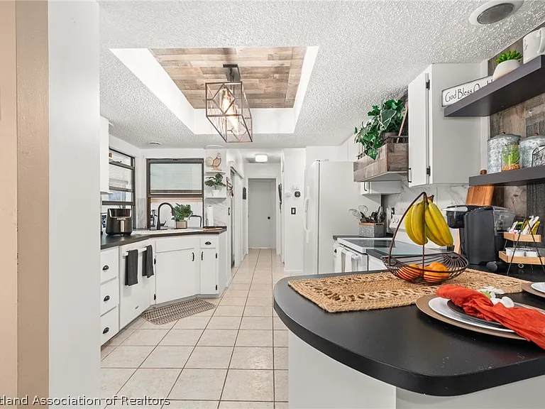 4201 Westminster Rd — Photo 10