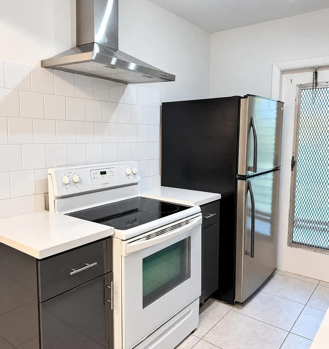 1 bed, 1.0 bath, 650 sqft, $1,549 — Photo 3