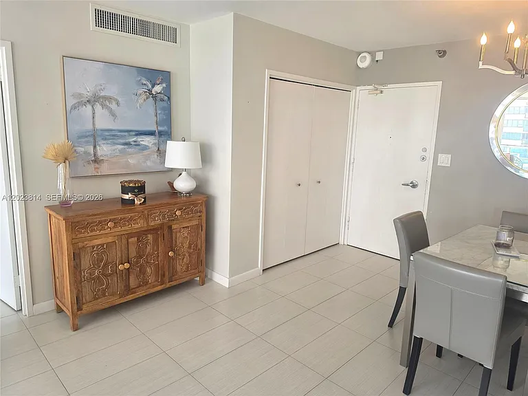 5161 Collins Ave #502 — Photo 7