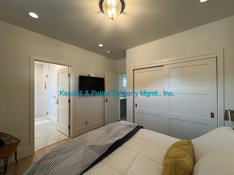 1411 Seabright Ave — Photo 14