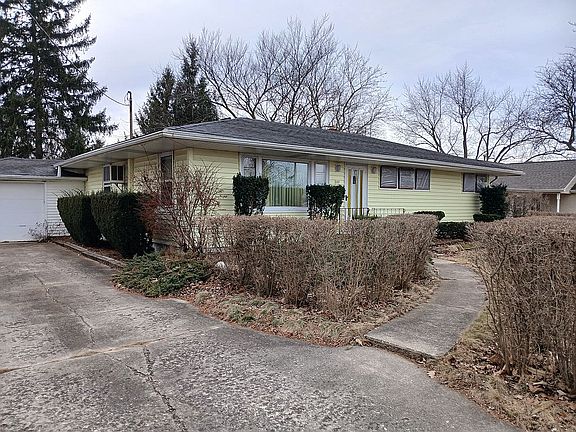 4th image of 400 E Grove St