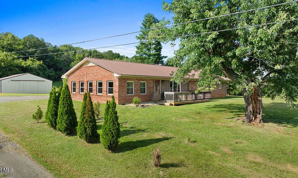 1st image of 2040 Warrensburg Rd