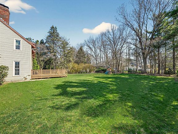 3rd image of 50976 Pine Ridge Dr