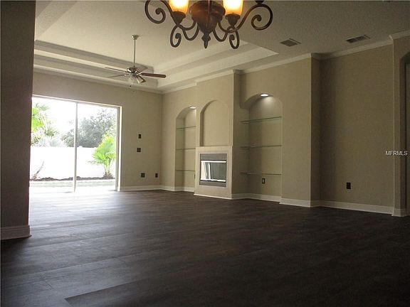 4th image of 8161 Wild Oaks Cir