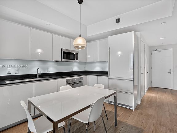 2nd image of 1010 Brickell Ave #3510