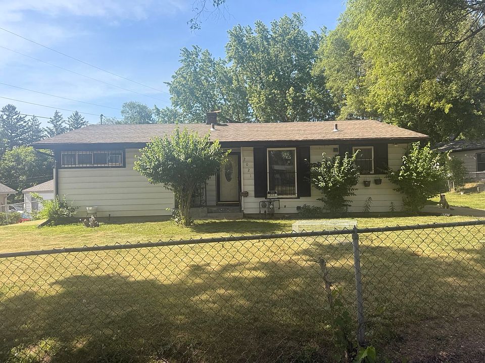1st image of 2021 Loomis St