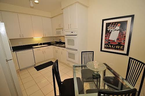 2nd image of 620 Homewood Ave APT 208