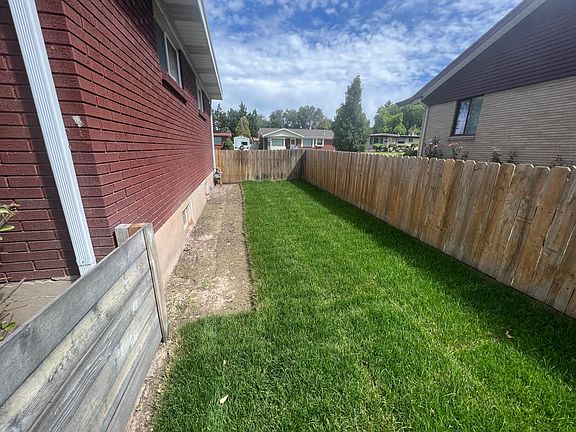 5th image of 956 E Best Ave