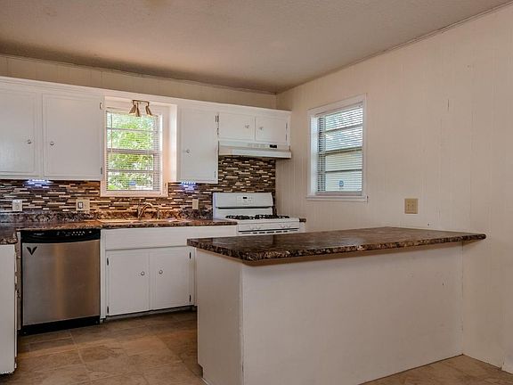 5th image of 7618 Hermosa Dr