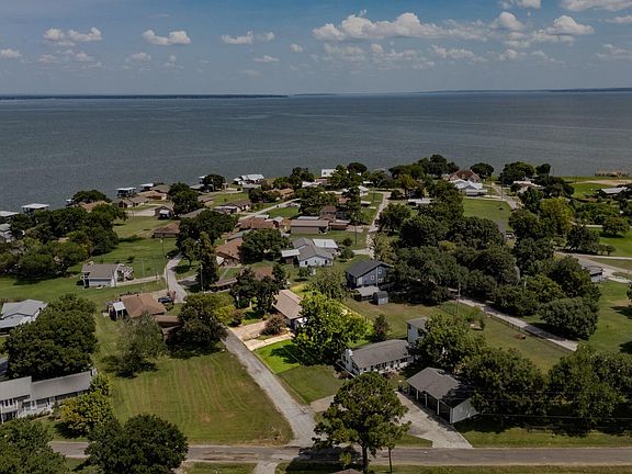 3rd image of 30 N Terrace Dr