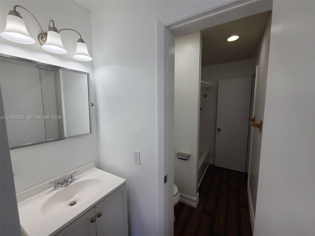 173 SW 3rd St #173, photo 7