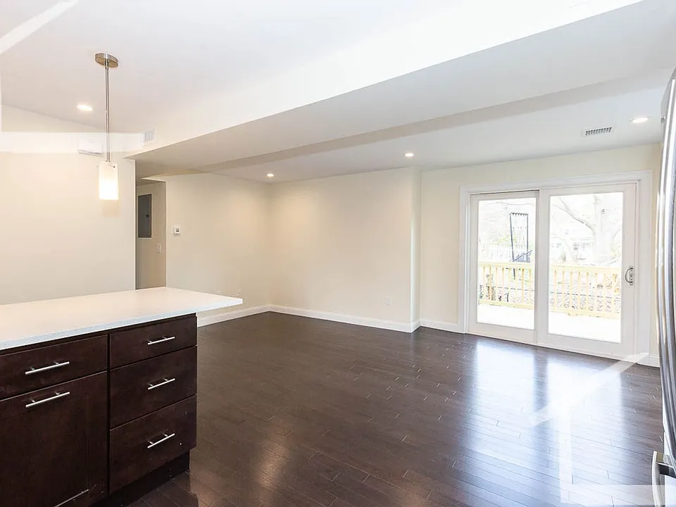 48 Caldwell Rd