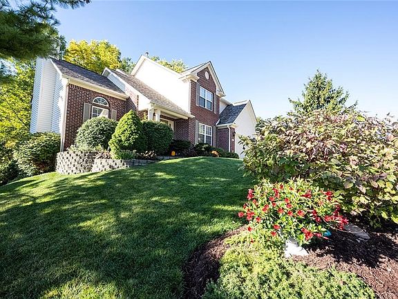 2nd image of 2035 Emerald Pines Ln
