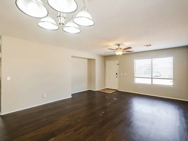 15843 W Woodlands Ave — Photo 6