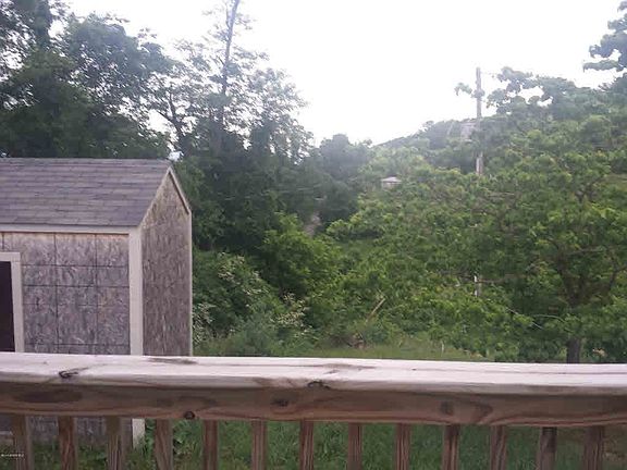 2nd image of 204 Crestline Dr
